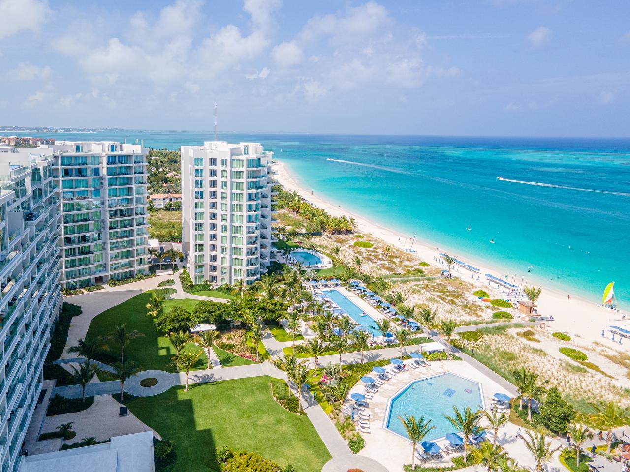 The Ritz-Carlton Residences, Grace Bay, Providenciales, Turks and Caicos Islands — photo 1