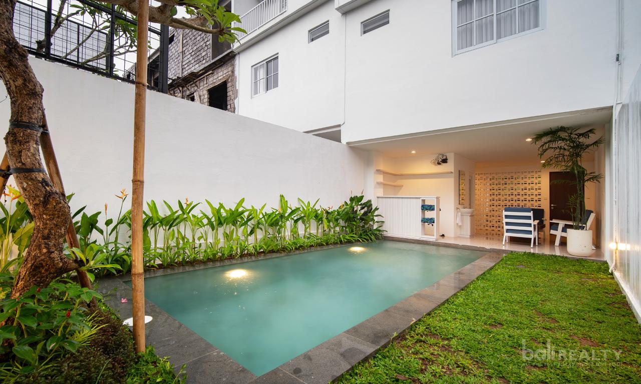 Modern Two-Bedroom Villa in Pererenan — photo 1