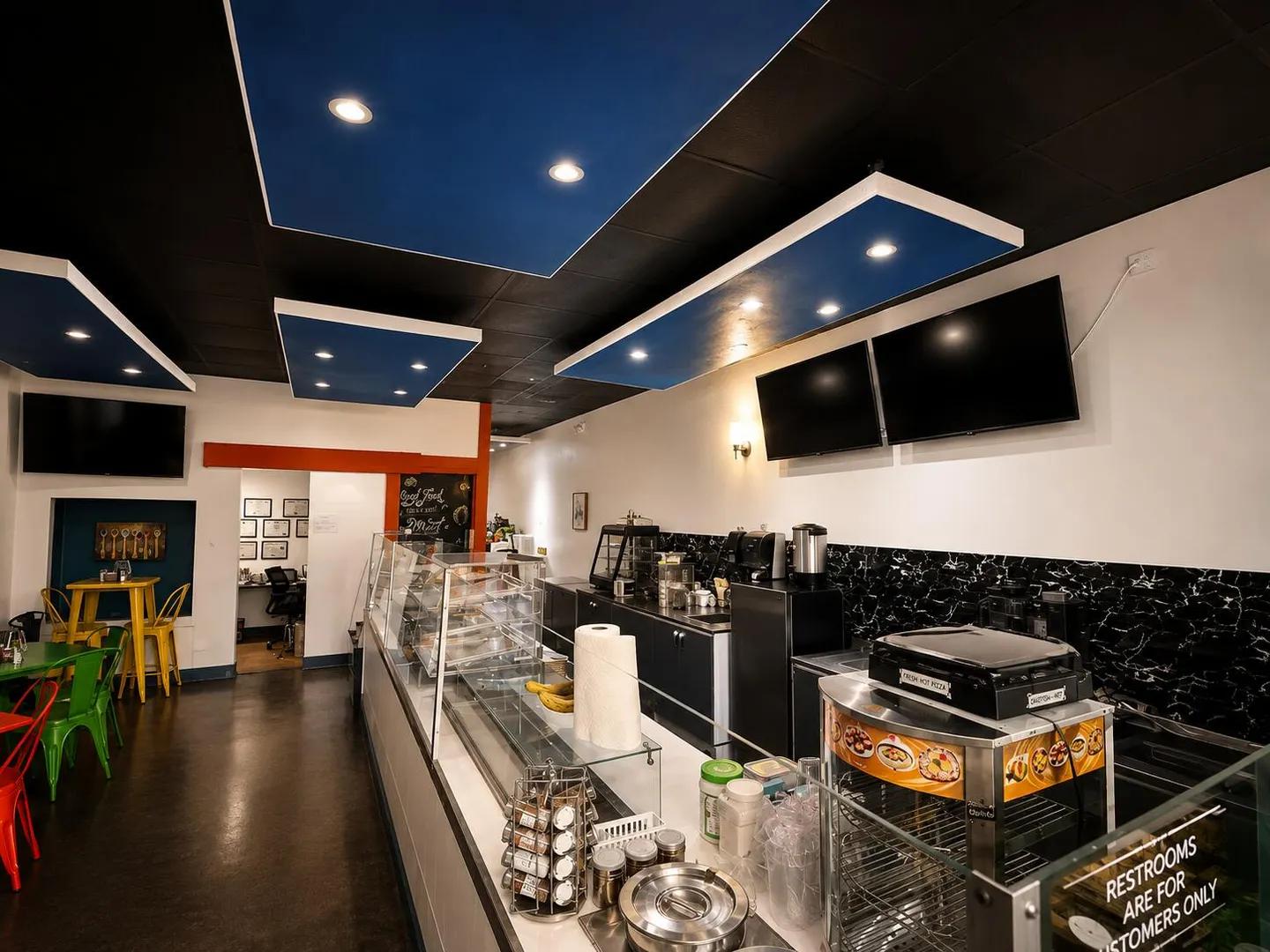 3 Thomas New Restaurant - St. Thomas — photo 2
