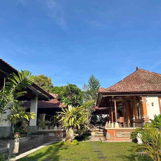 8 bedroom villa in Marga — photo 1