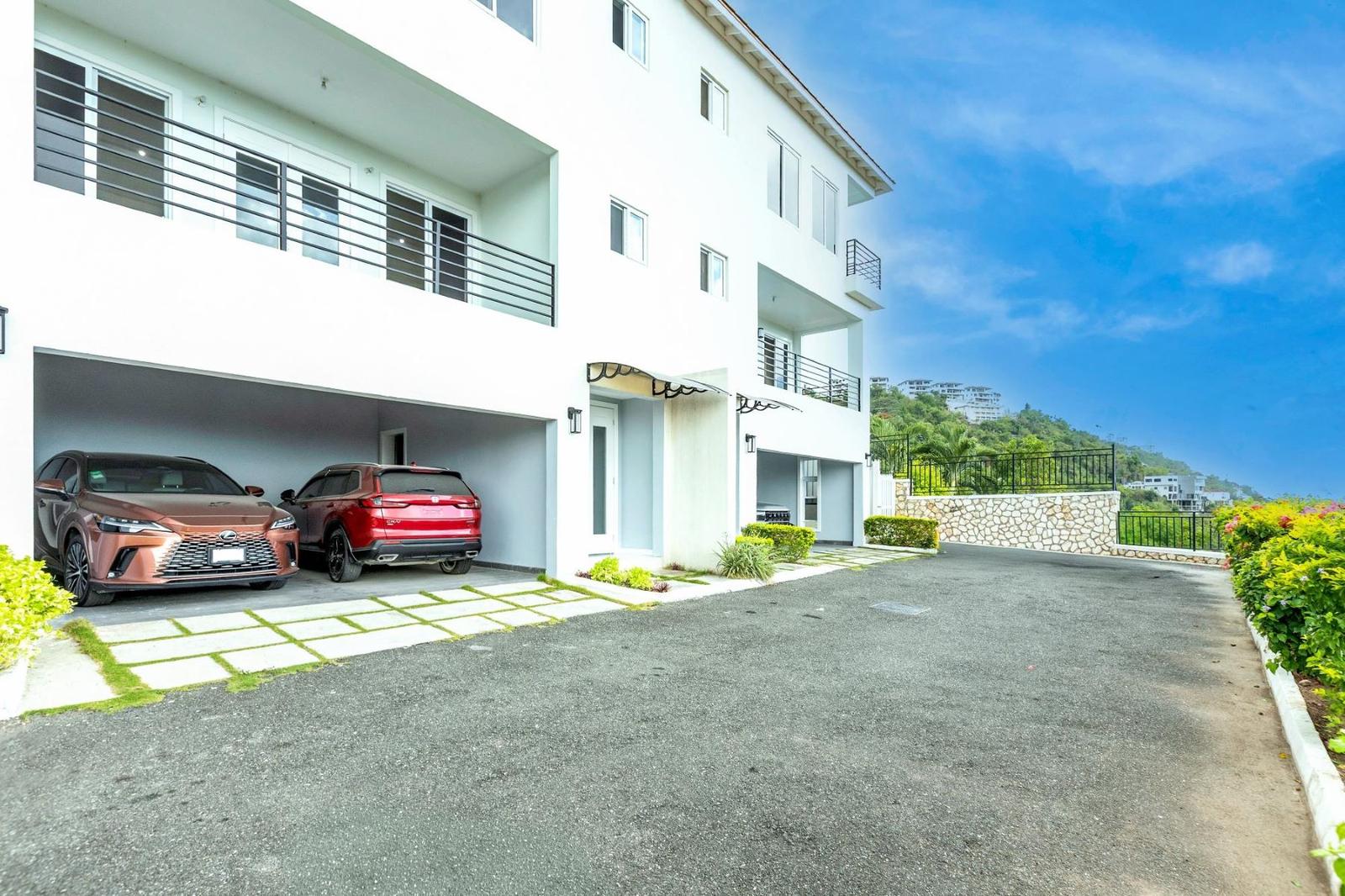 5-bedroom townhouse in Norbrook, Kingston 8, Jamaica — photo 2
