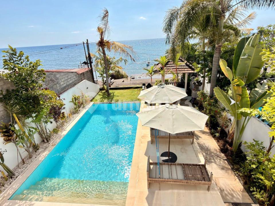 Beachfront Two-Storey 4-Bedroom Villa For Sale In North Bali — photo 2