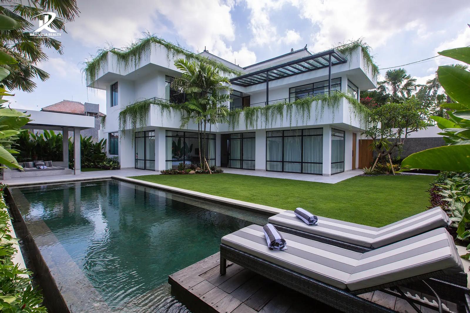 5 Bedroom Villa for Sale in Canggu, Bali — photo 1