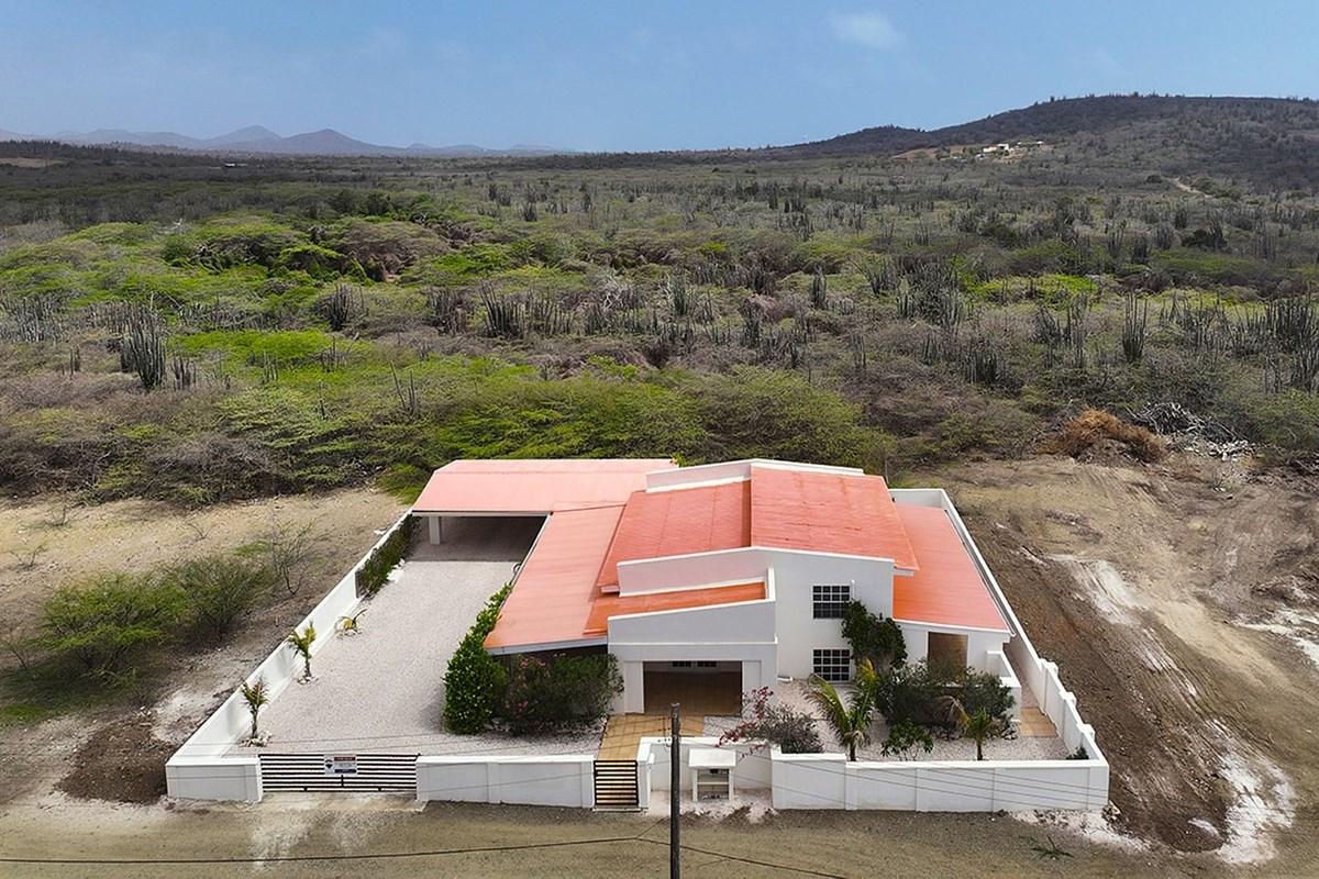 2 Bedroom House for Sale, Kaya Begonia 9, Rincón, Bonaire — photo 1