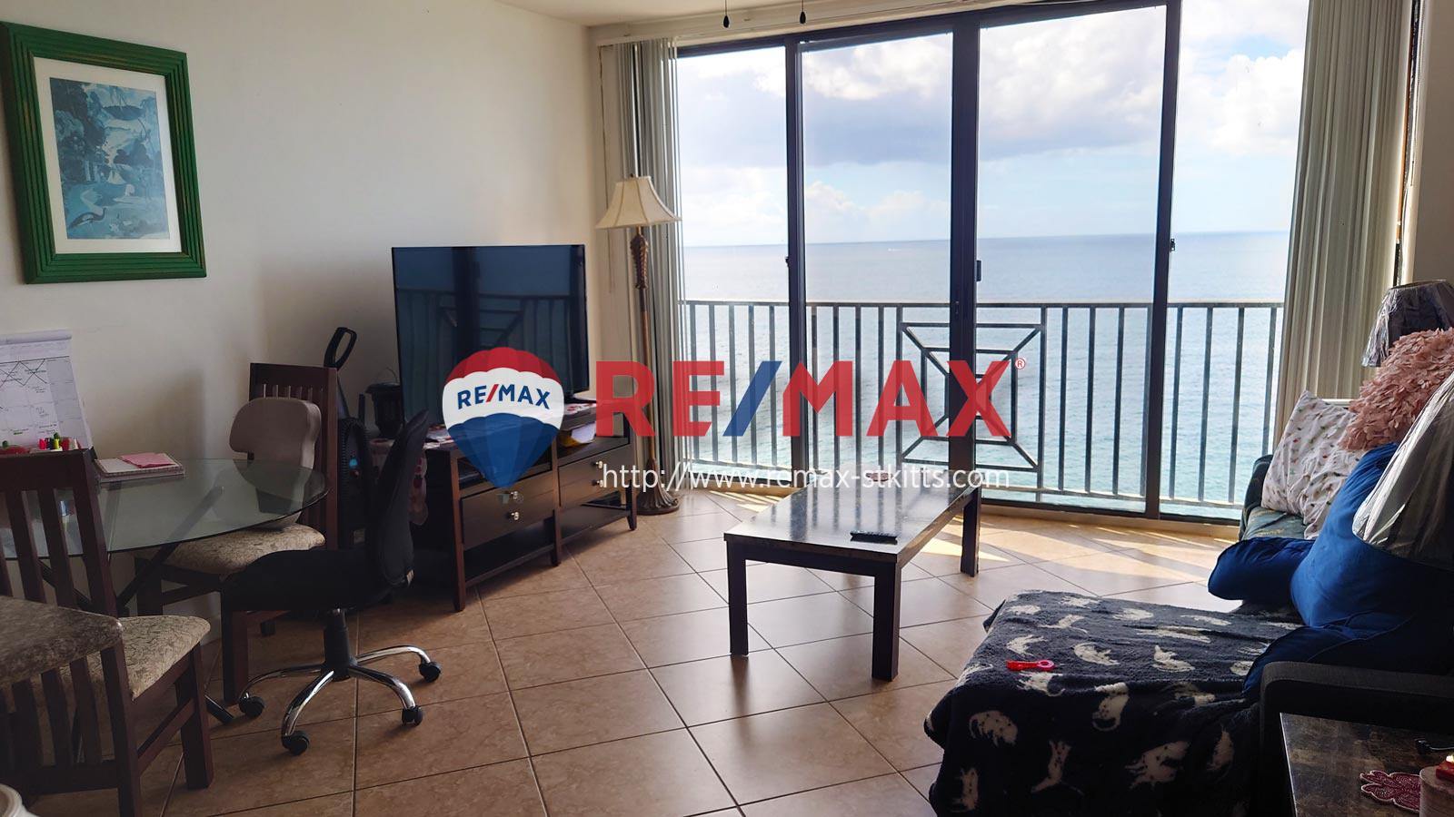 Vista Villas One Bedroom Penthouse Condo — photo 1