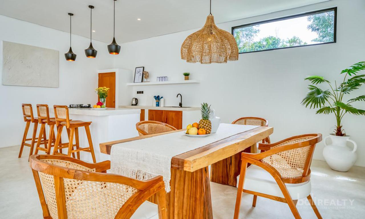 Rare Two-in-One Opportunity: Brand-New Two-Bedroom Villa & 4.2 ARE Plot in Ungasan, Near the Beach — photo 5