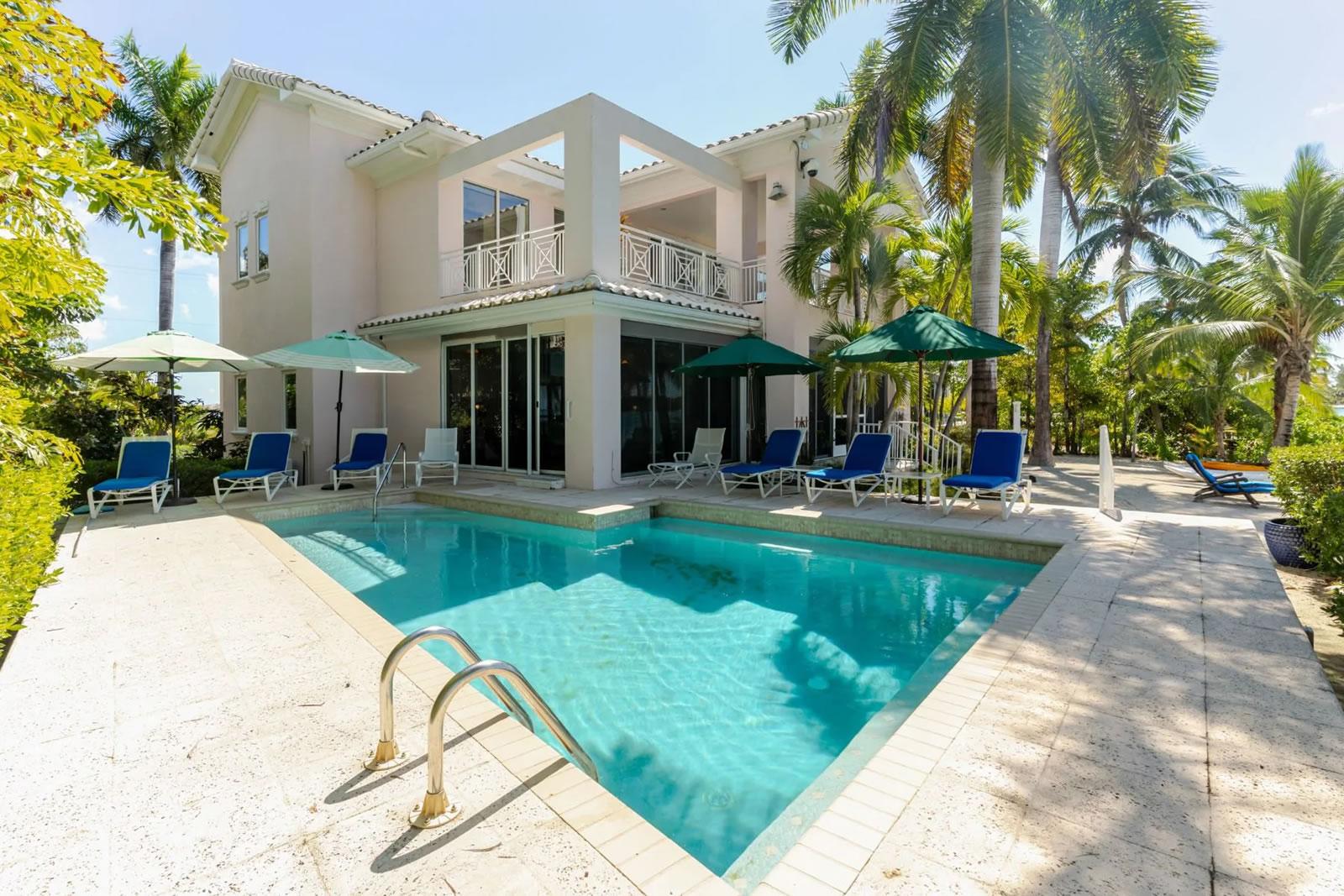 5 Bedroom Luxury Beachfront Home for Sale, Cayman Kai, Grand Cayman — photo 4