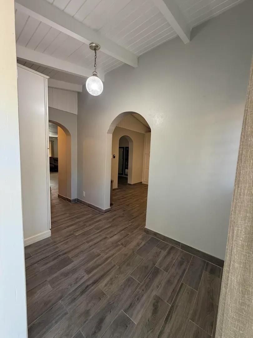 3 Beds 2 Baths Home in Anna's Retreat — photo 2