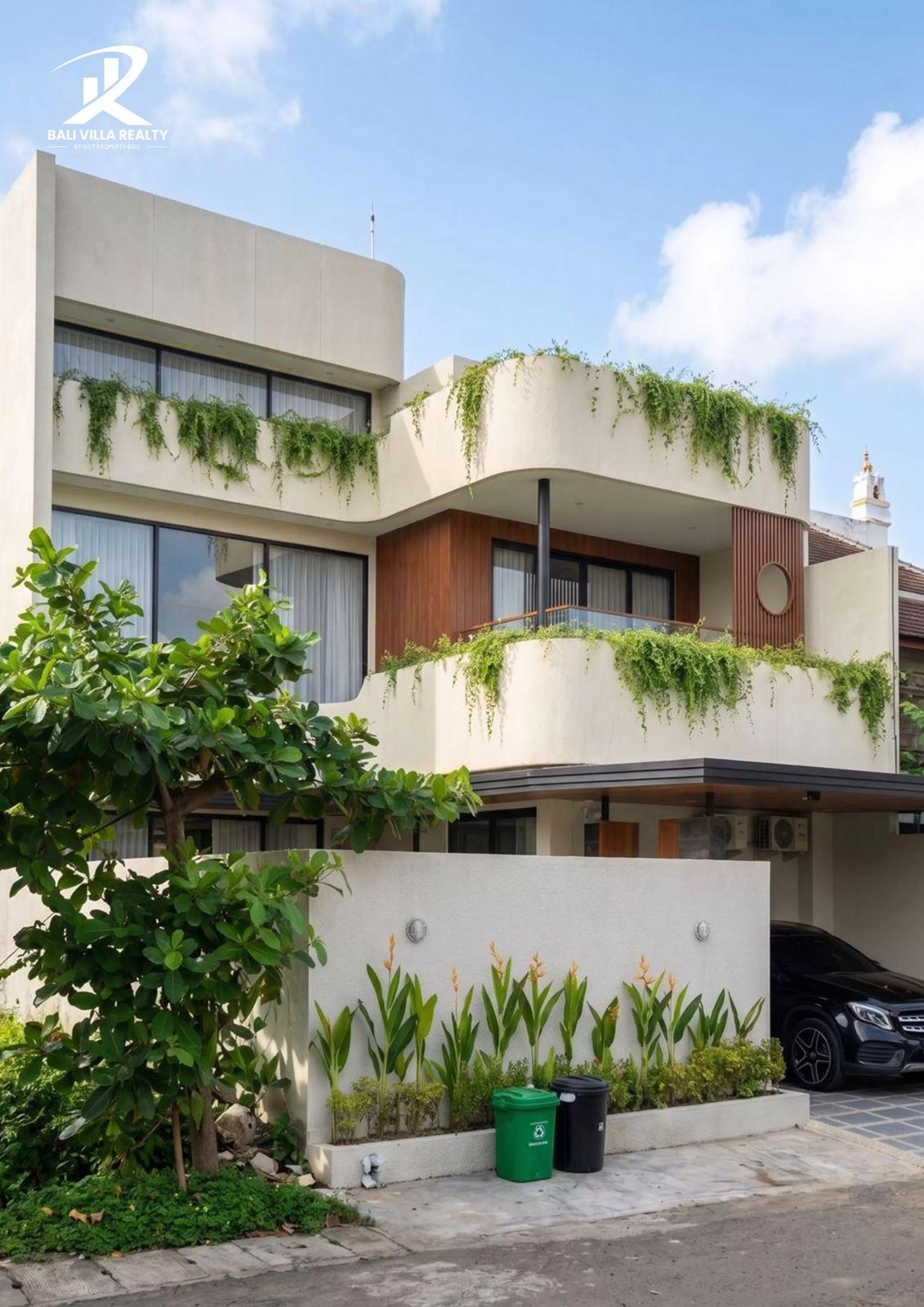 3 Bedroom Leasehold Villa for Sale in Kerobokan — photo 1