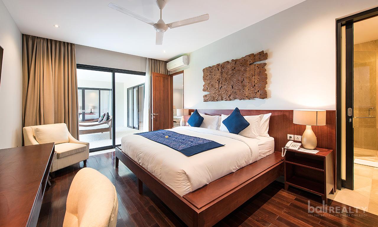 Breathtaking Four-Bedroom European Modern Design Villa in Uluwatu -1791 — photo 5