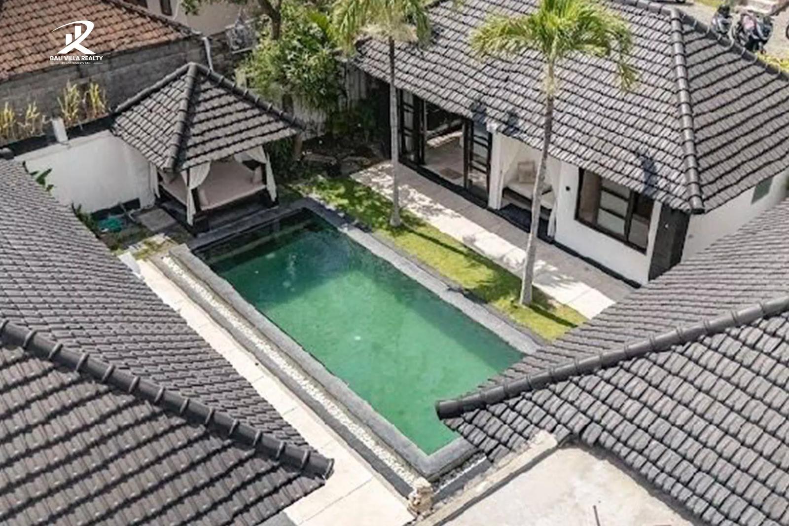 4 Bedroom Freehold Balinese Villa with Swimming Pool in Kerobokan — photo 1