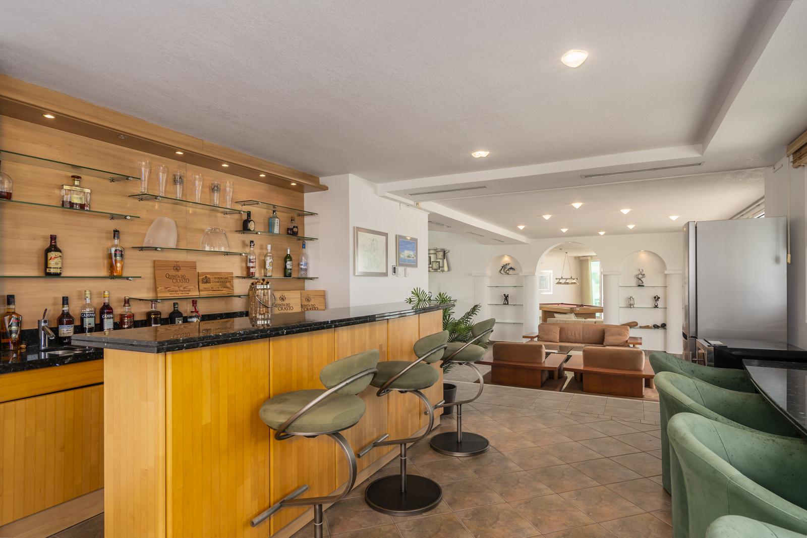 4 Bedroom Luxury Waterfront Villa for Sale, Jan Sofat 1D, Curacao — photo 5