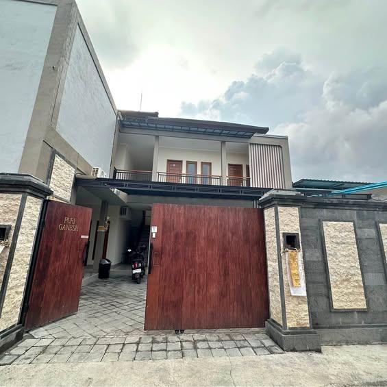 11-bedroom apartment in Denpasar — photo 1