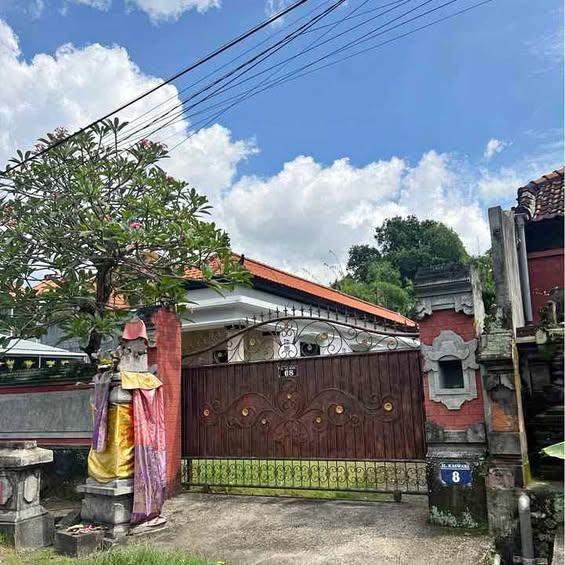 Studio house in Denpasar — photo 1