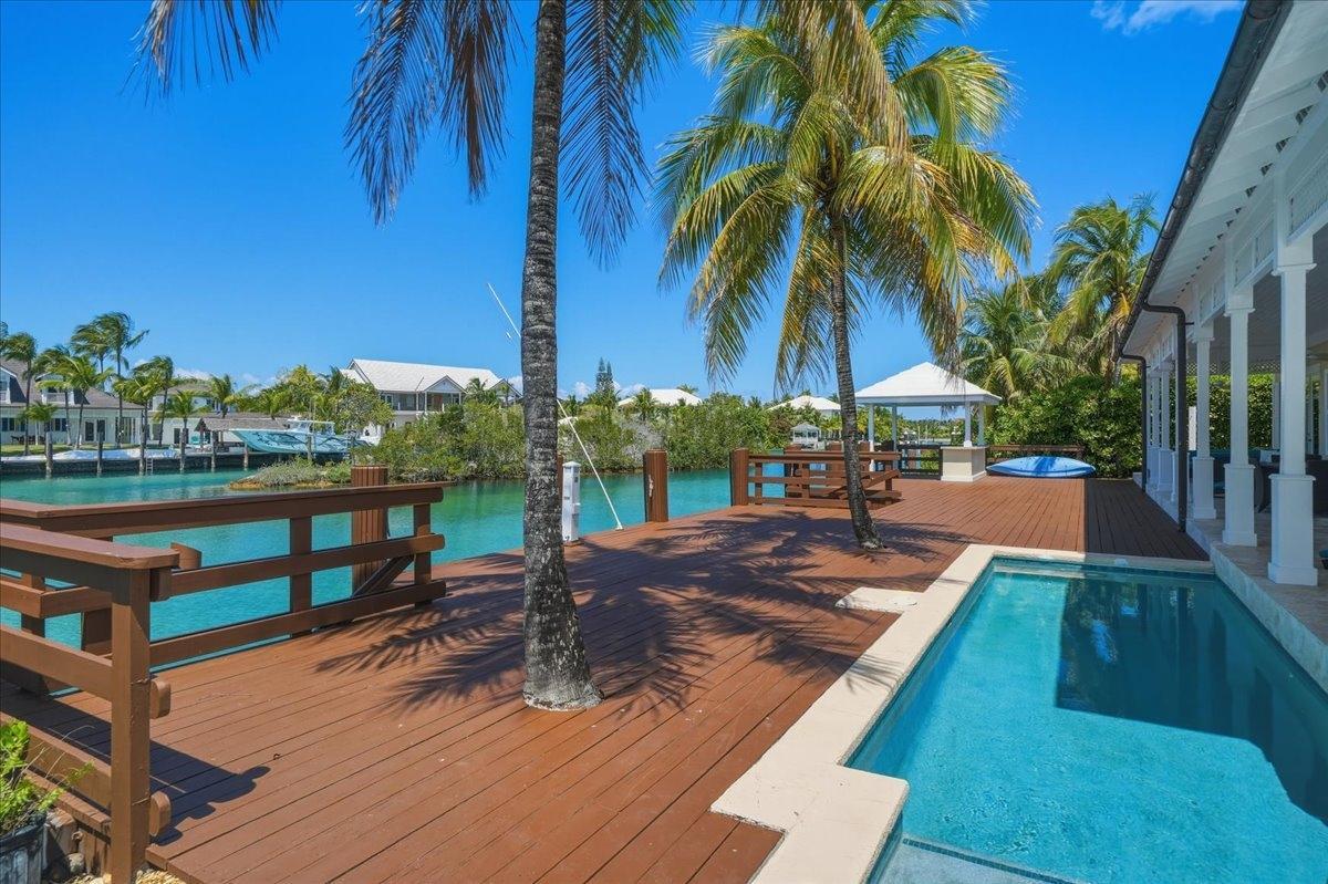 5 Bedroom Residence for sale - 3 BEACH ISLAND in Nassau, The Bahamas — photo 4