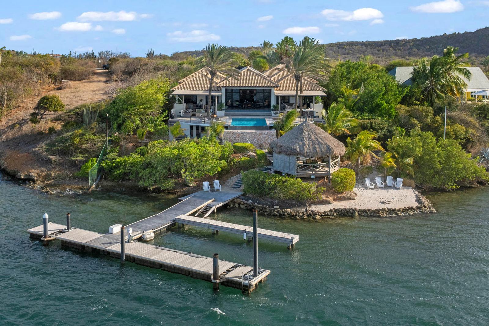 6 Bedroom Home with Private Beach and Dock in Seru Boca Estate, Curaçao — photo 1