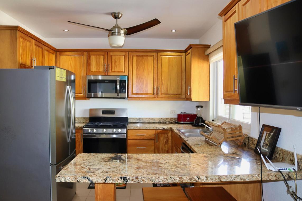 3 Bedroom Remodeled Home in Gated Community — photo 4