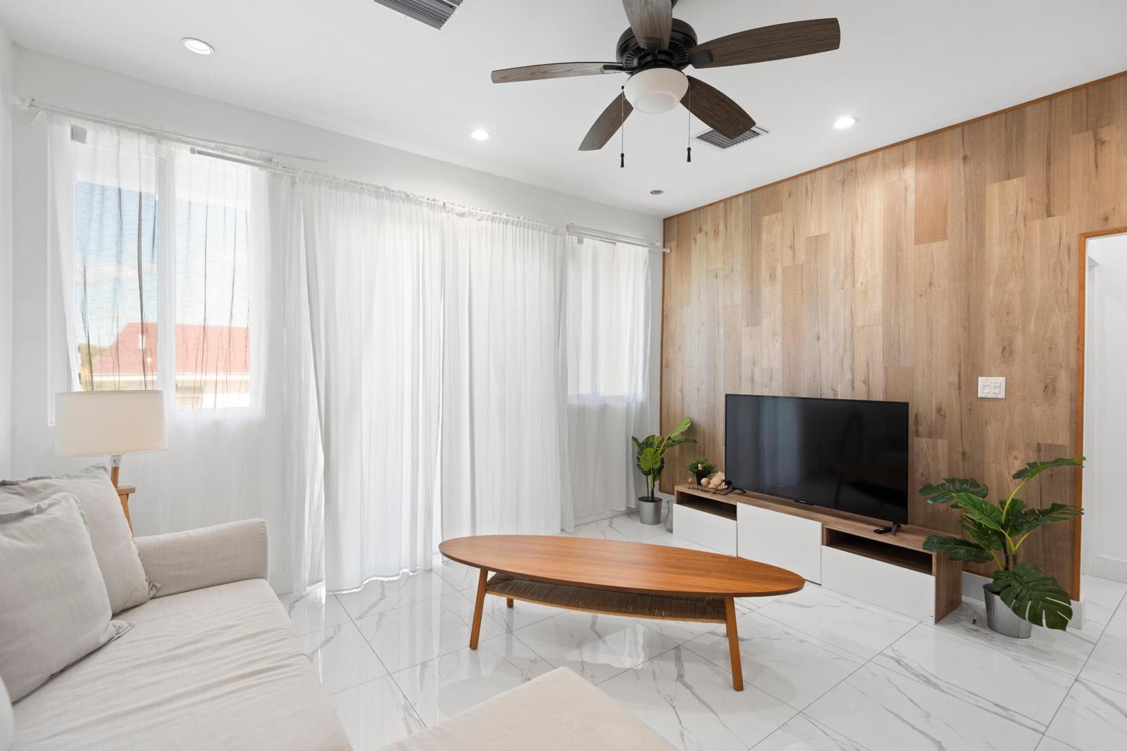 3 bedroom Apartment for sale — ALORAH CONDOMINIUMS in Nassau / New Providence, The Bahamas — photo 1