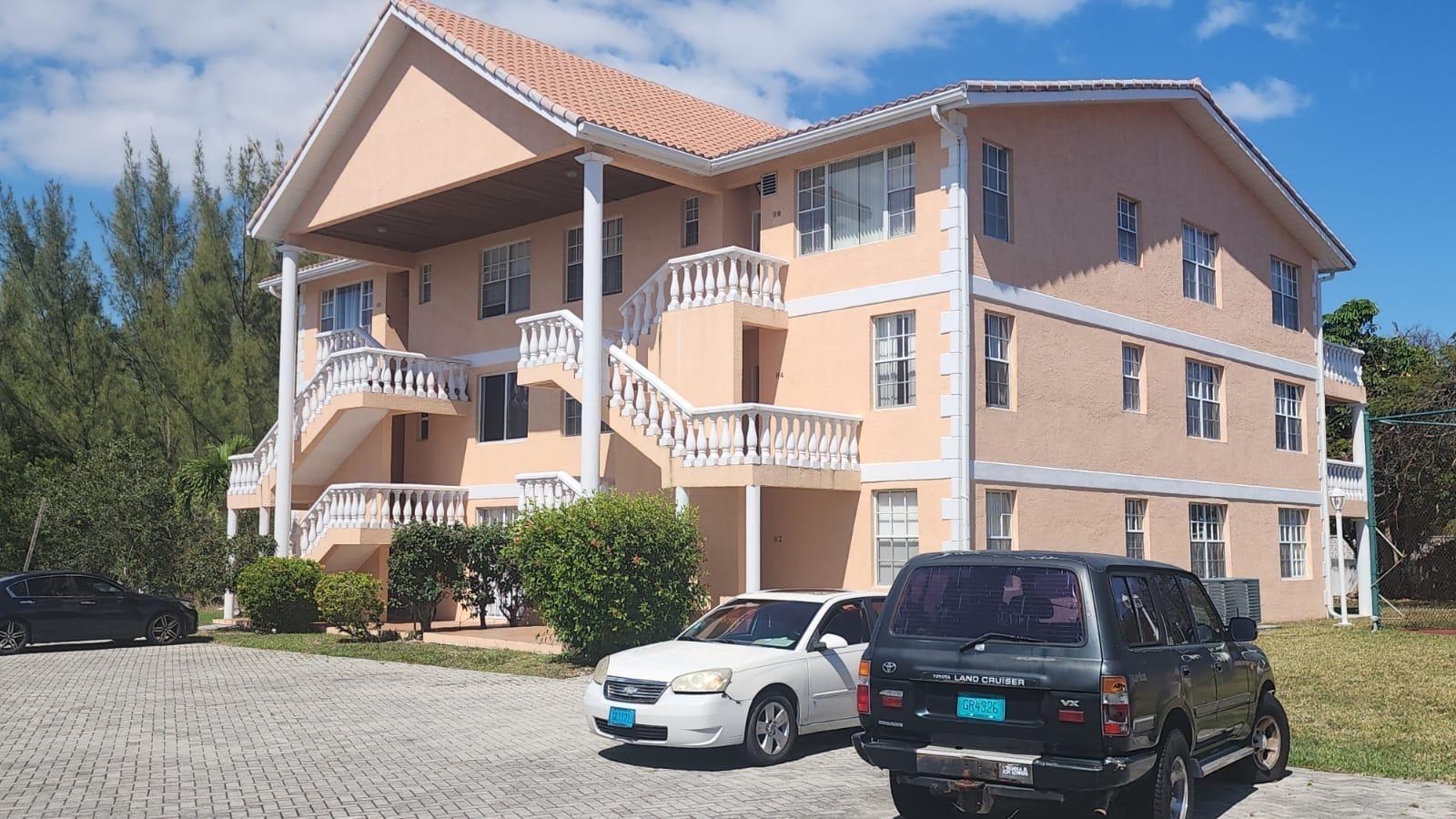 3 bedroom Apartment for sale — OCEANHILL BLVD in Grand Bahama — photo 2
