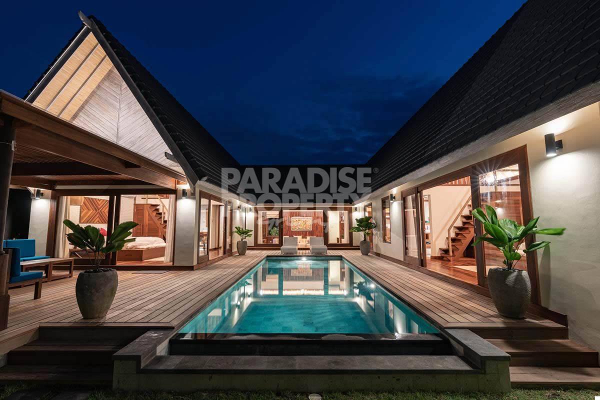 Prime Location Luxury Unique 3 Bedroom Villa — photo 1