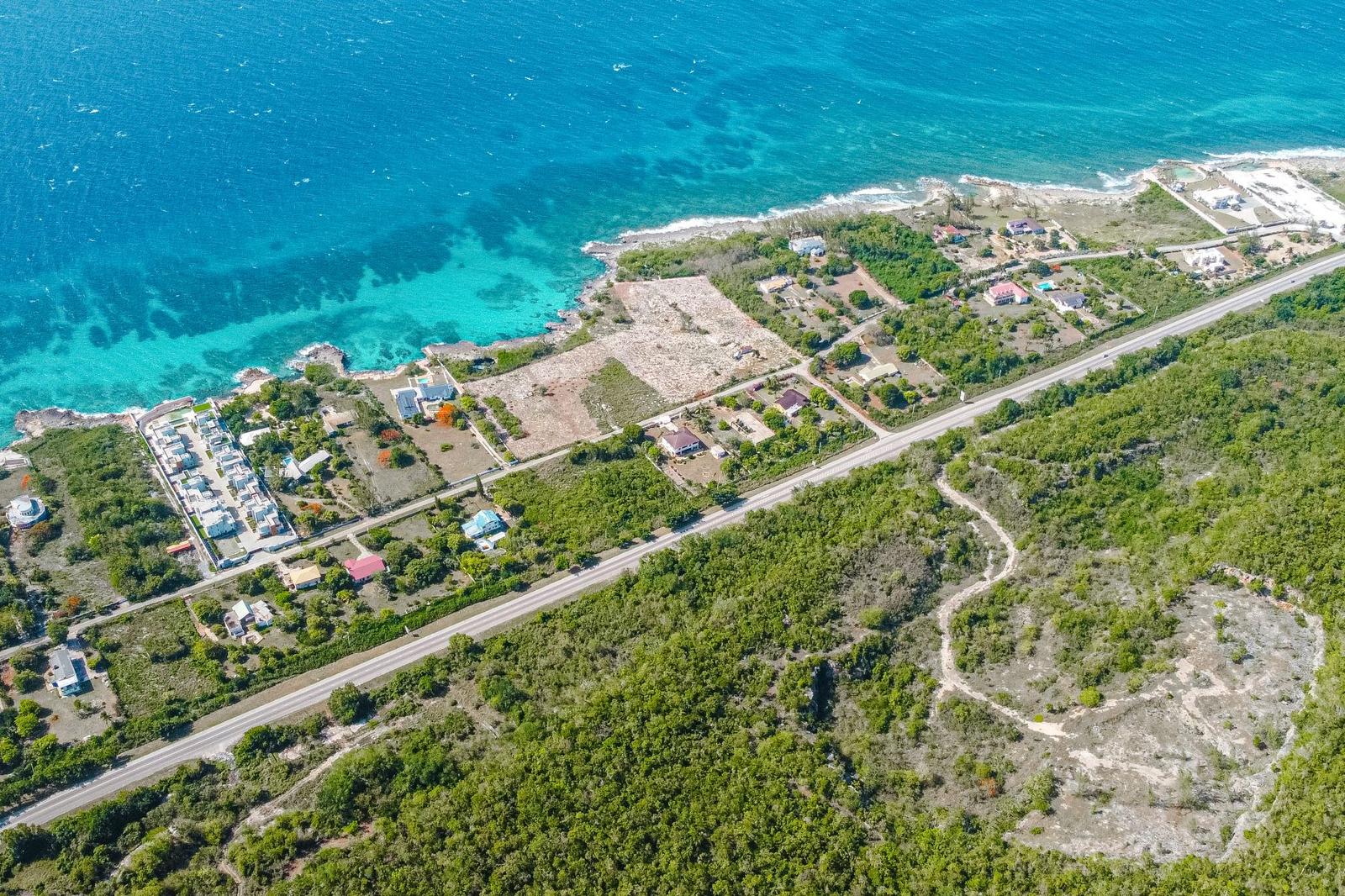 3 Acres of Land for Sale, Queen's Highway, Bengal, Saint Ann, Jamaica — photo 2