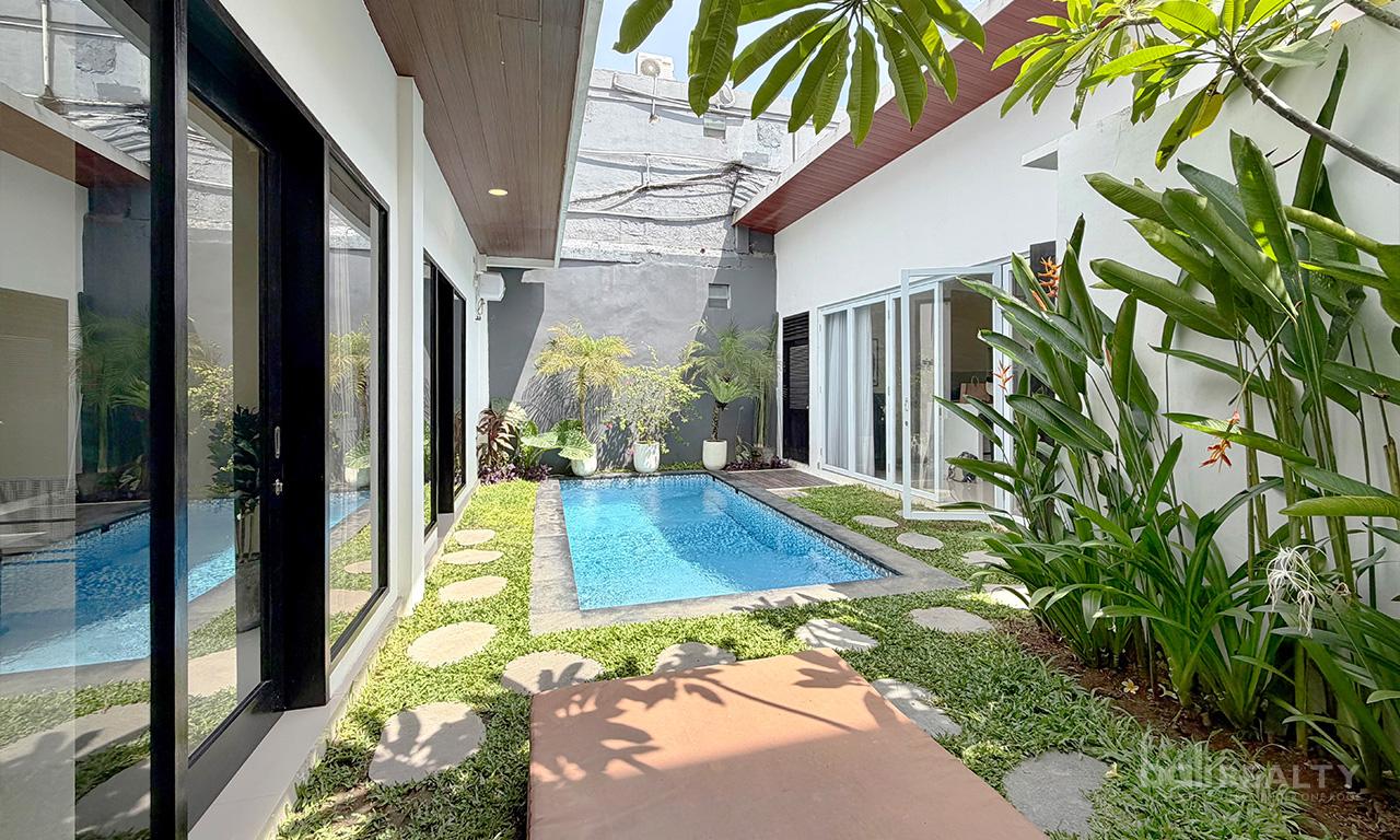 Cozy Two-Bedroom Villa for Yearly Rental in Prime Berawa Location — photo 4