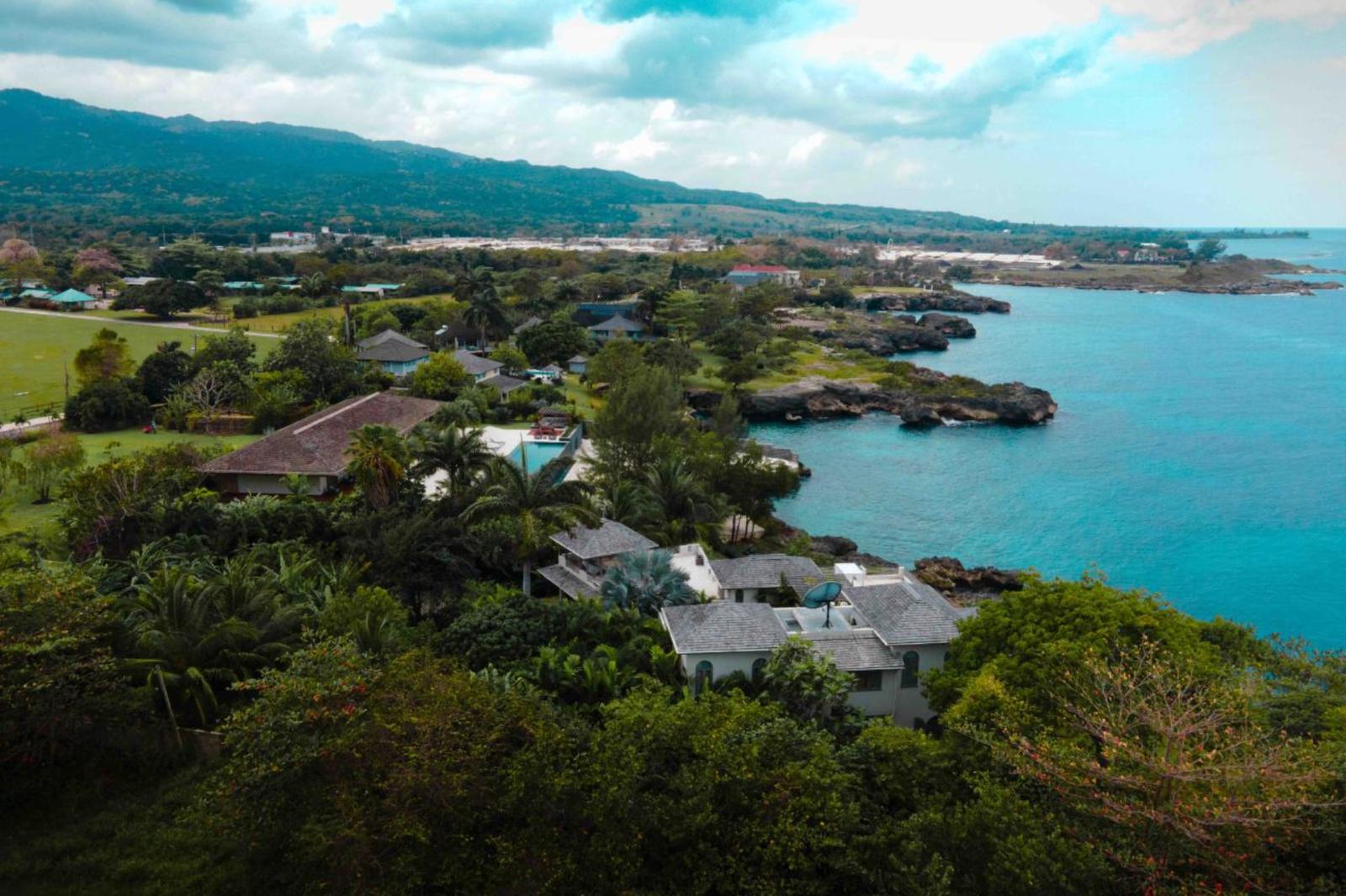 39 Acres of Land for Sale, Chukka Cove, Ocho Rios, Saint Ann, Jamaica — photo 1