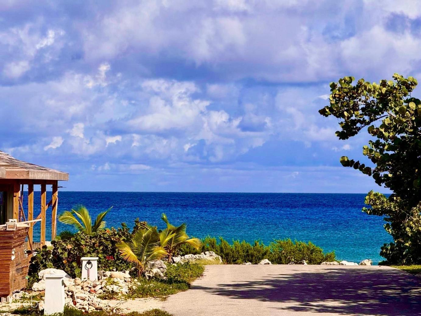 Prime West End Cayman Brac Land Parcel 101 — photo 1