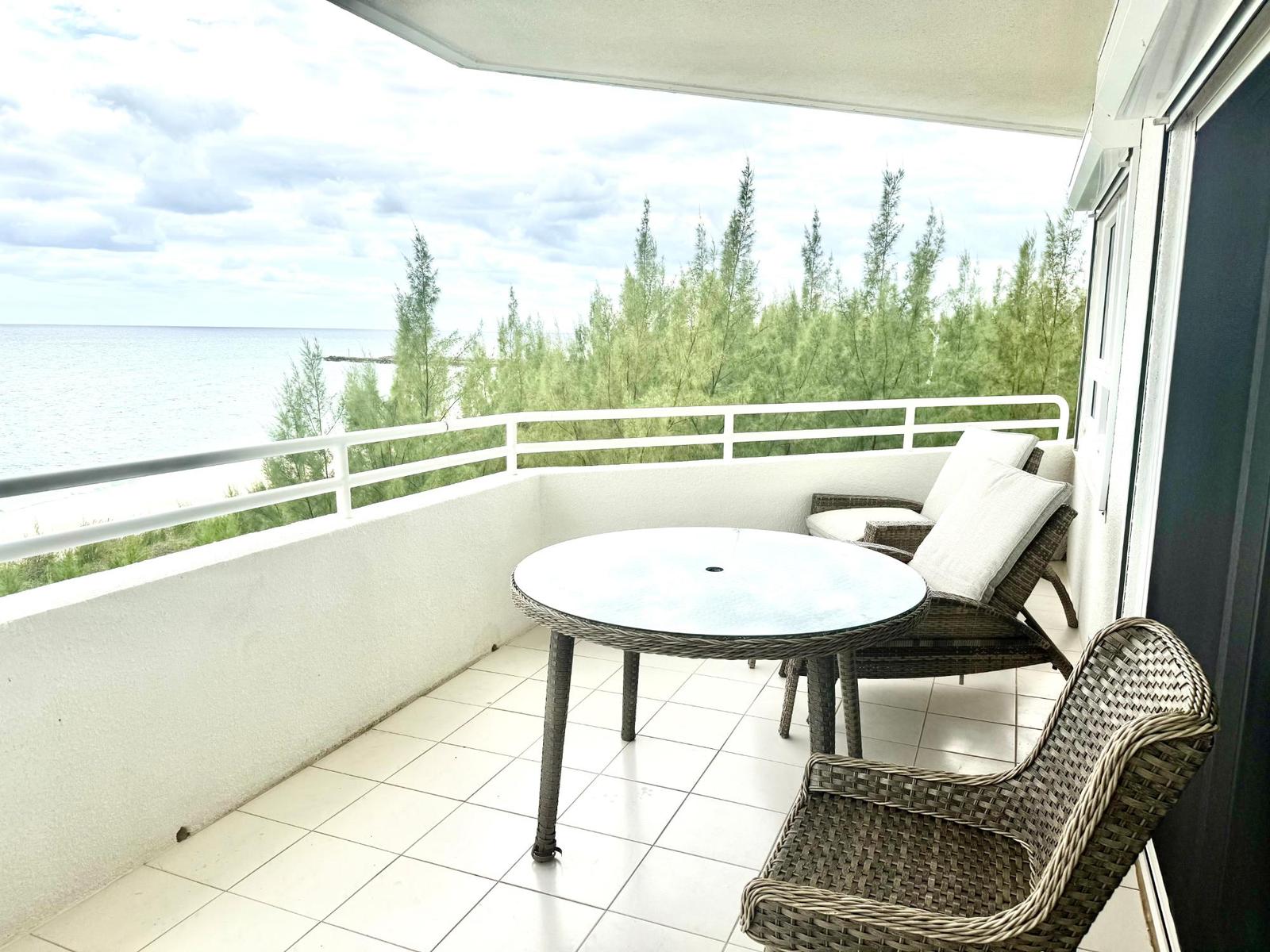 Bahama Reef Condominiums Apartment for Sale in Grand Bahama — photo 3