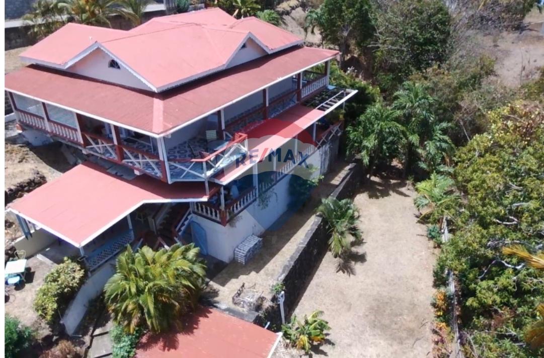BEQUIA INCOME PROPERTY — photo 3