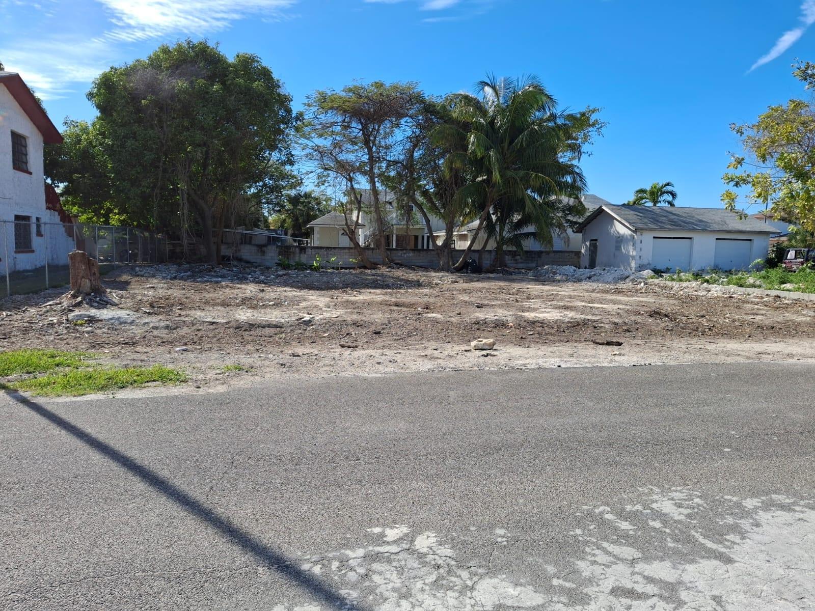 YAMACRAW VACANT LOT! — photo 2