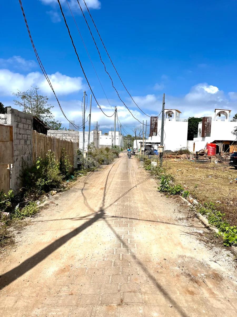 Land for Sale in Ungasan, Uluwatu – Freehold 200 sqm — photo 1