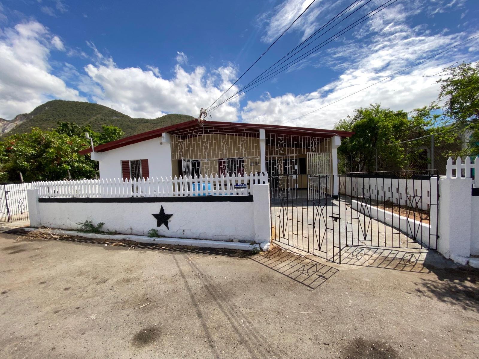 5 BEDS/ 4 BATHS HOUSE — photo 1
