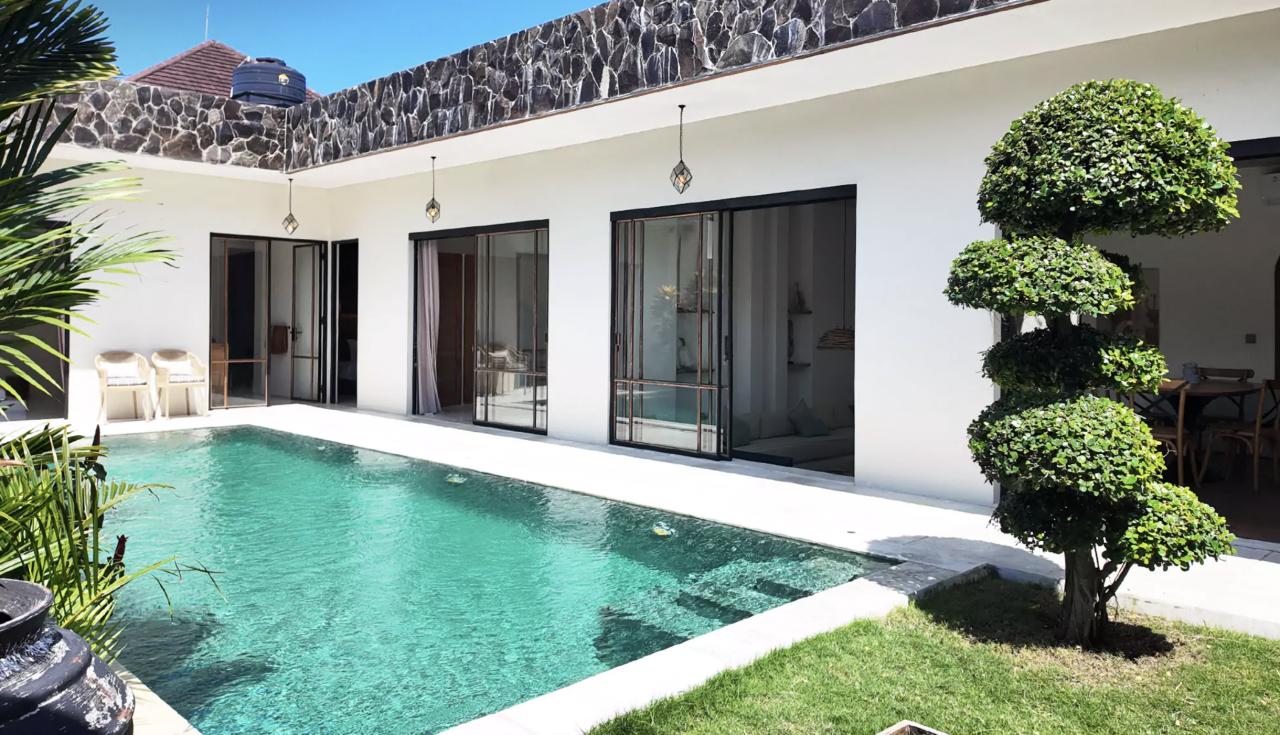 Villa in Kerobokan, Bali, Indonesia — photo 2