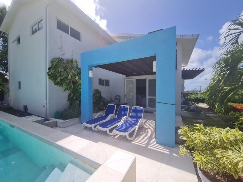 The White House, McKinnon's, Antigua — photo 5
