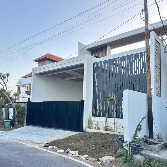 4-bedroom house in Badung — photo 1