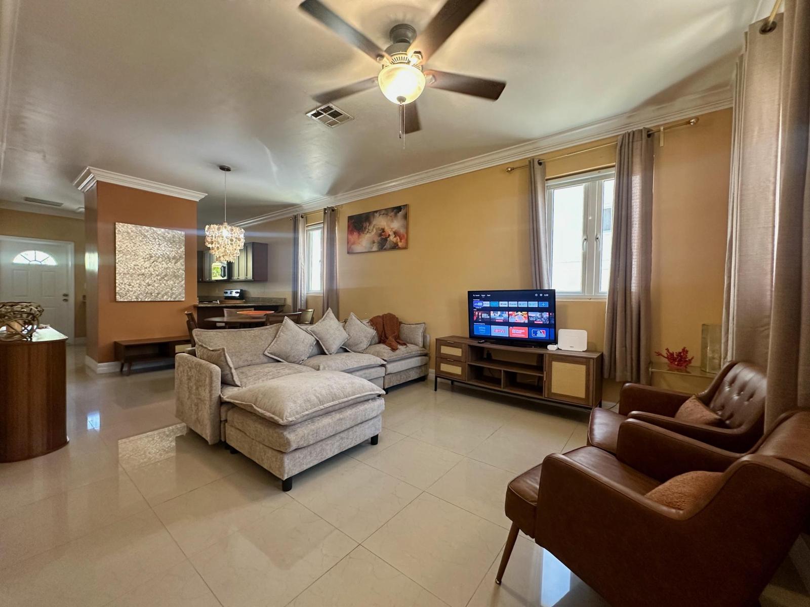 3 bedroom Apartment for sale — KINGFISH DRIVE in Nassau / New Providence, The Bahamas — photo 4
