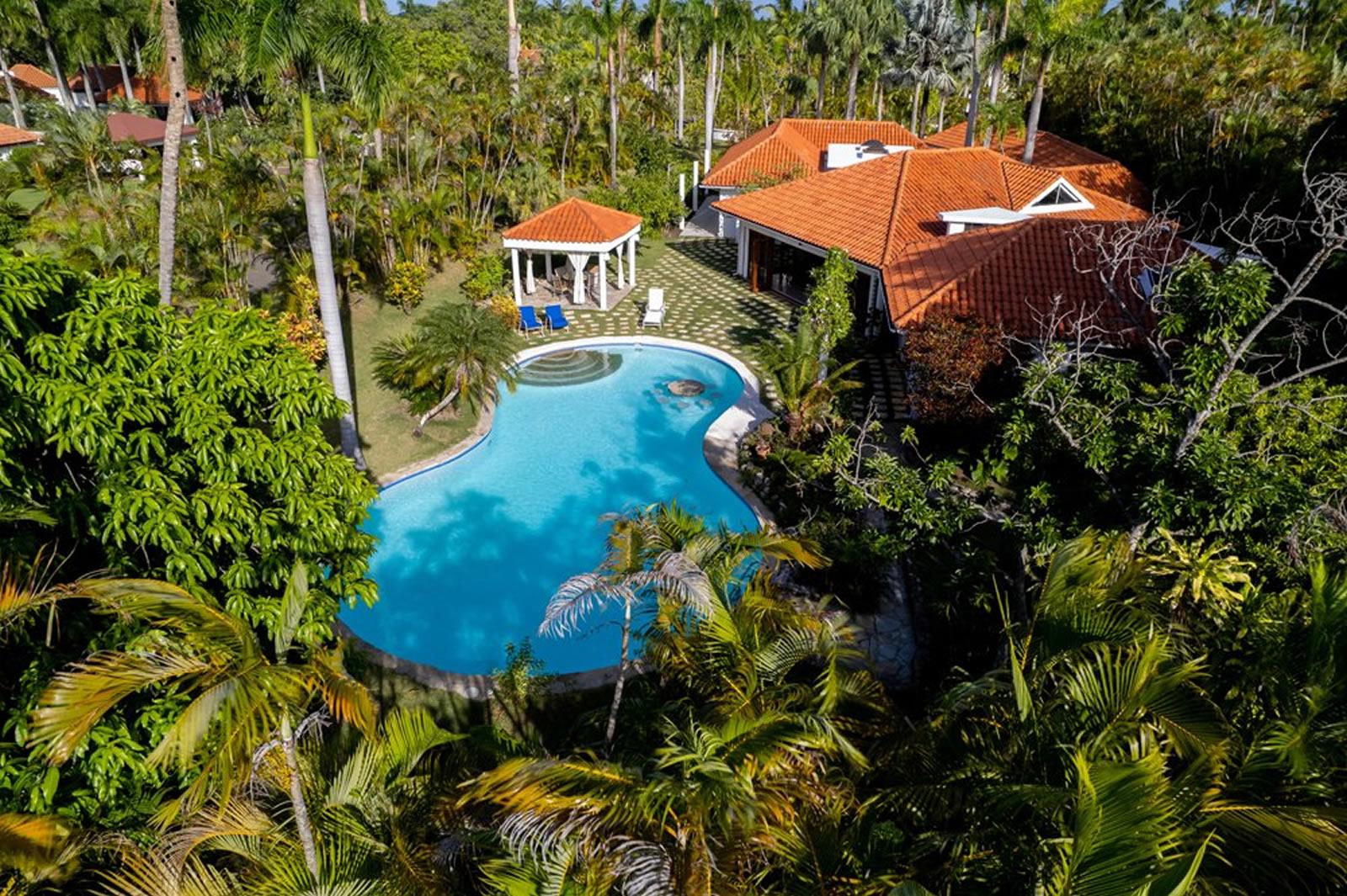 4 Bedroom Tropical Villa for Sale, Sea Horse Ranch, Cabarete, Dominican Republic — photo 1