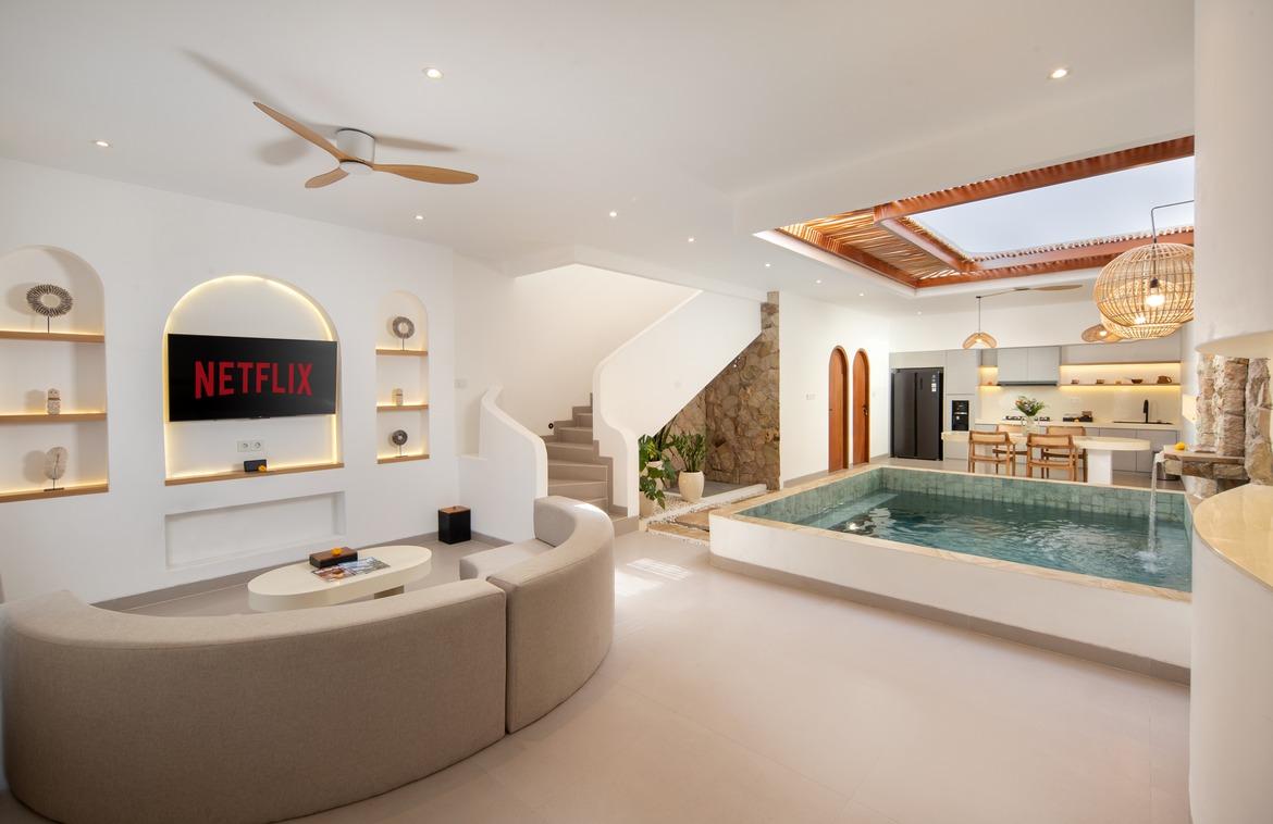 Charming Mediterranean-Inspired Villa in Prime Berawa Location in Canggu, Bali, Indonesia — photo 1