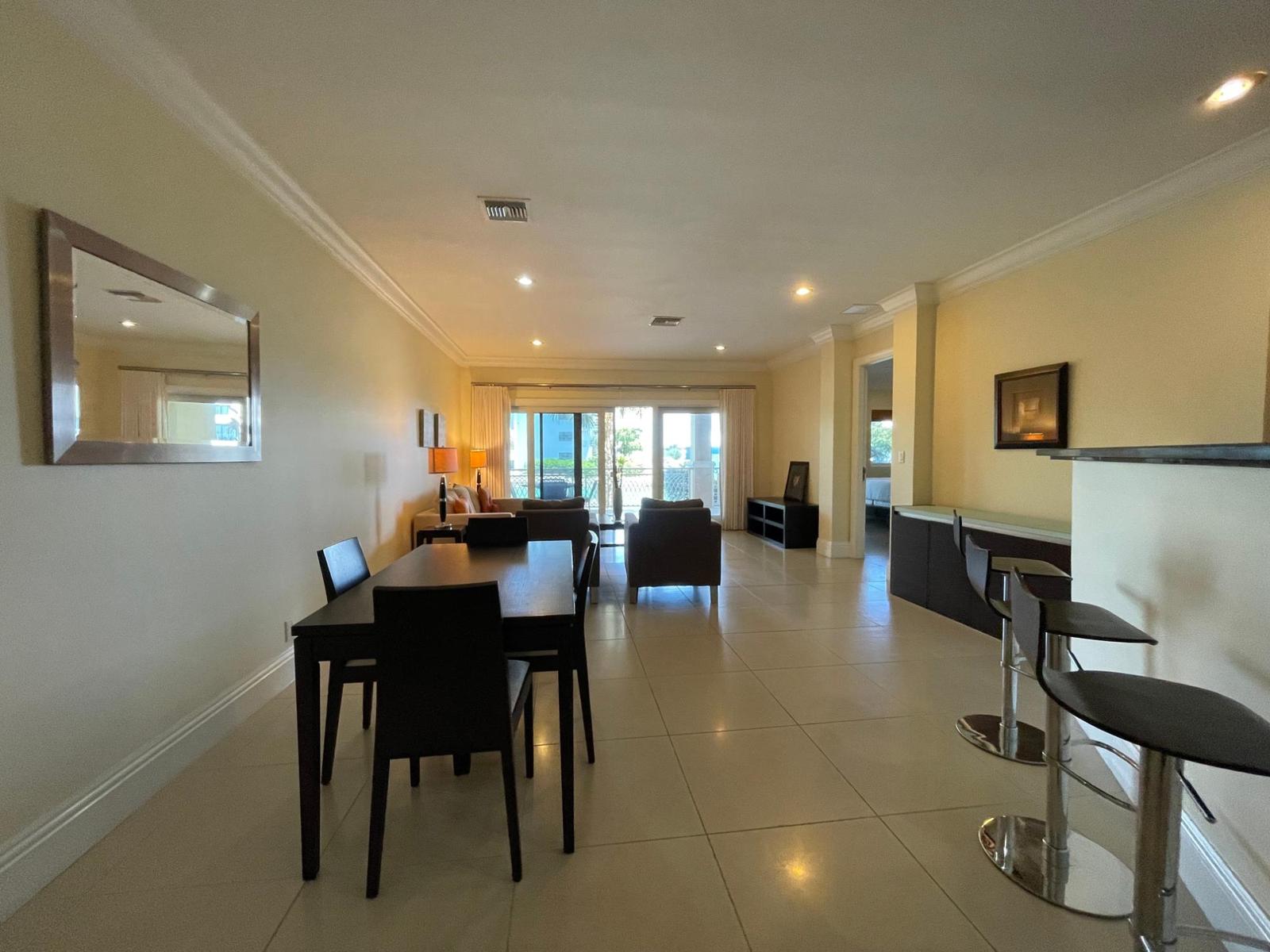 1 bedroom Apartment for sale — SUFFOLK COURT CONDOMINIUM in Grand Bahama, The Bahamas — photo 4