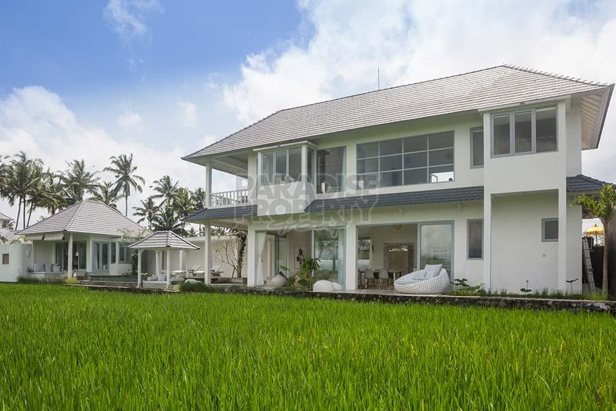 Stylish Tropical Villa with Stunning Rice Field Views – 10 Minutes North of Ubud — photo 2