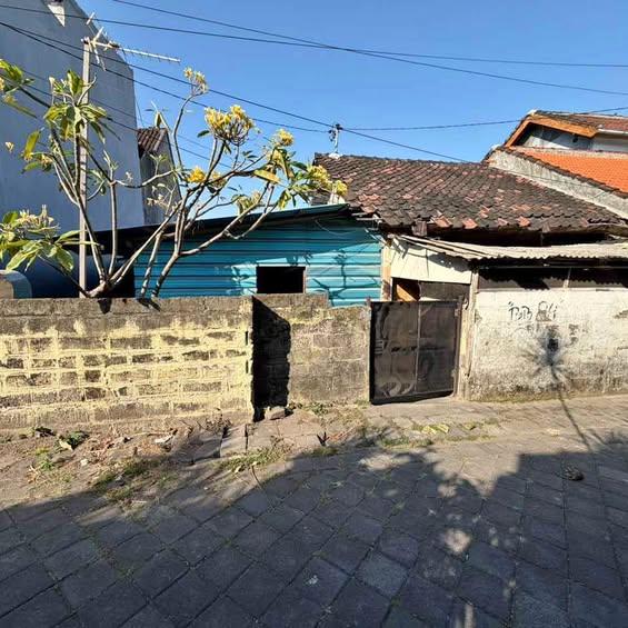 Studio house in Denpasar — photo 1
