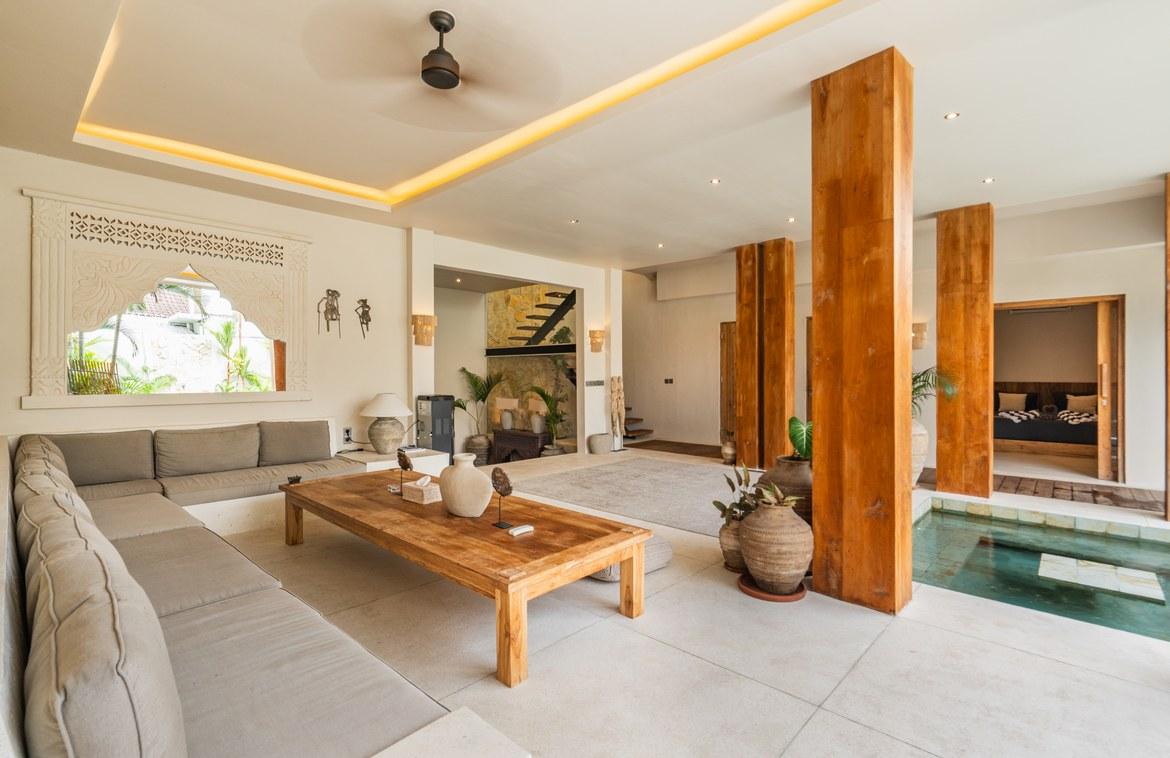 Contemporary 3-bedroom villa steps from shops and Berawa beach in Canggu, Bali, Indonesia. — photo 4