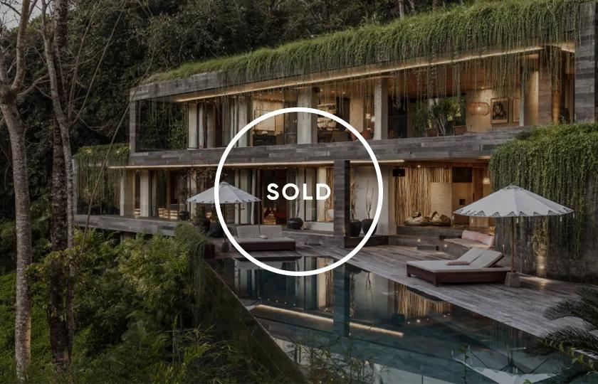 Chameleon by OXO - 6 Bedroom Villa in Bali — photo 1