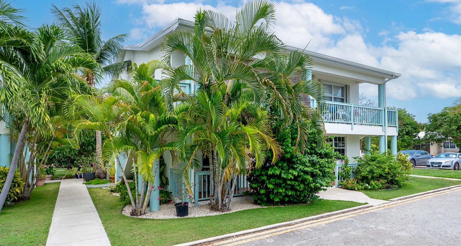 2 bedroom property for sale in West Palm Condos #18, Cayman Islands — photo 1