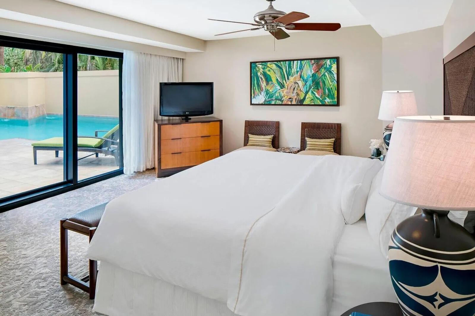 3 Beds 3 Baths Condo in Chocolate Hole — photo 4