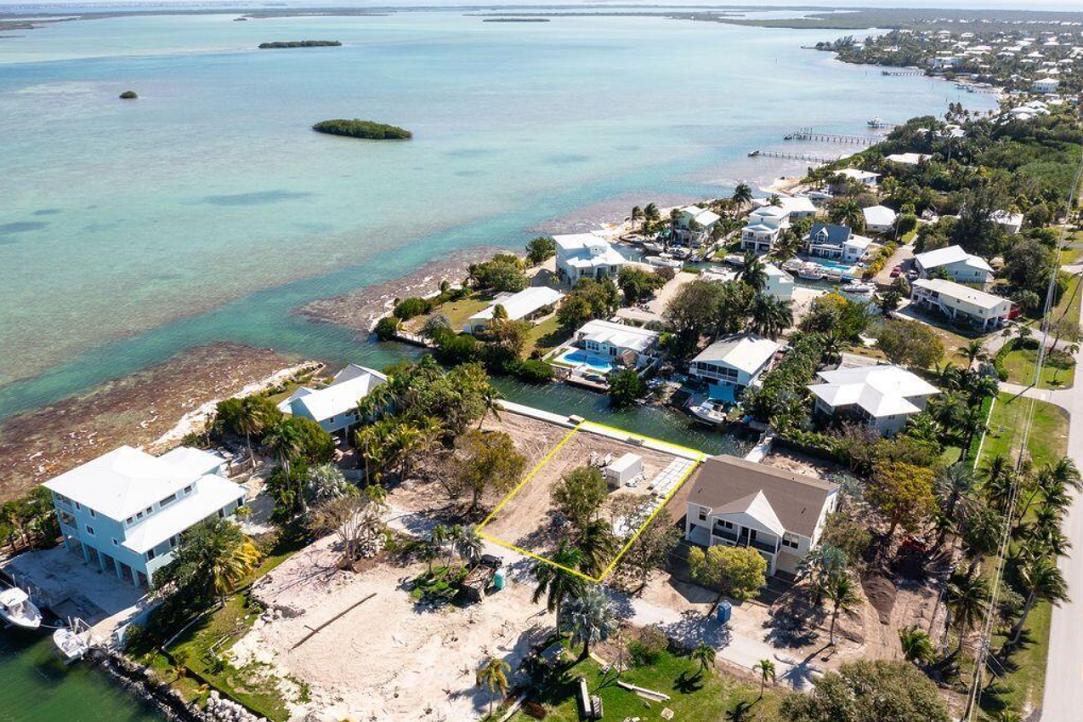 Sugarloaf Shores 0.18 Acre Waterfront Lot — photo 4