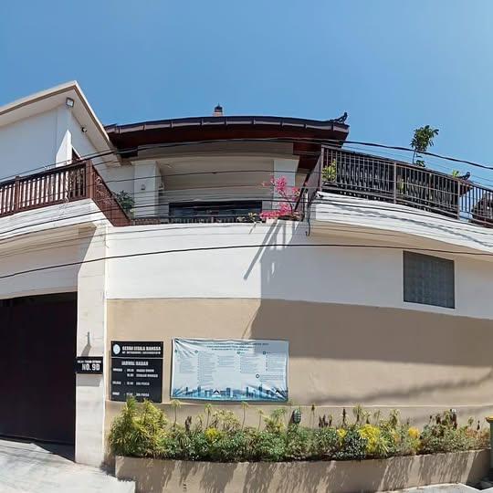 RUMAH MEWAH RENON | 390 mt2 | FURNISHED | SIAP HUNI — photo 1