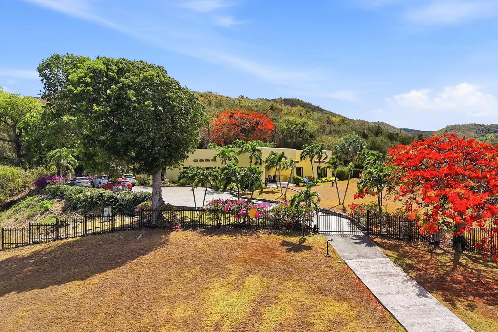 3 Beds 2.5 Baths 2,850 Sqft Villa in US Virgin Islands — photo 5