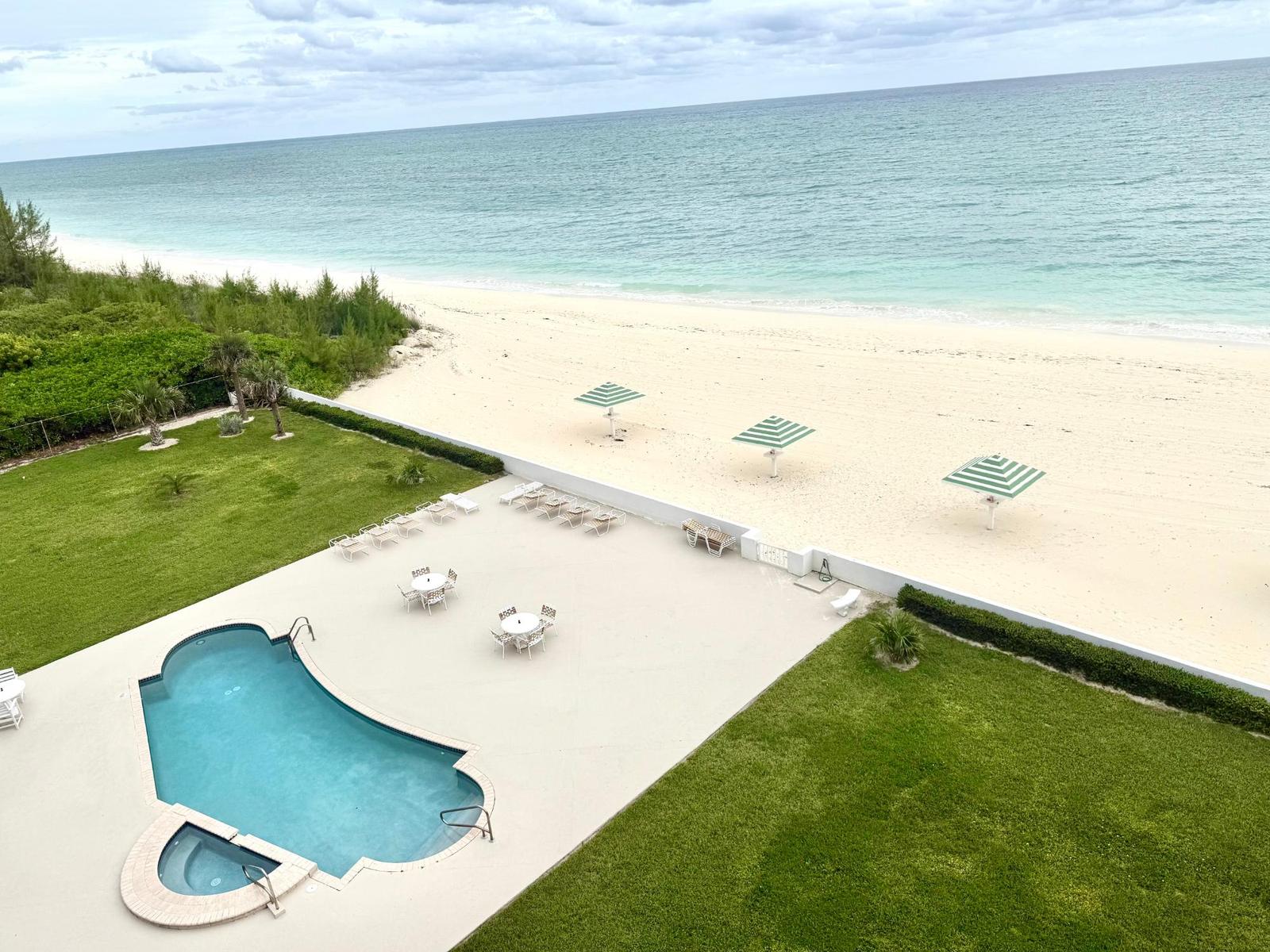 Bahama Reef Condominiums Apartment for Sale in Grand Bahama — photo 1